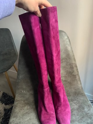 Botas altas Pedro de hierro de segunda mano por 15 EUR en Madrid en WALLAPOP