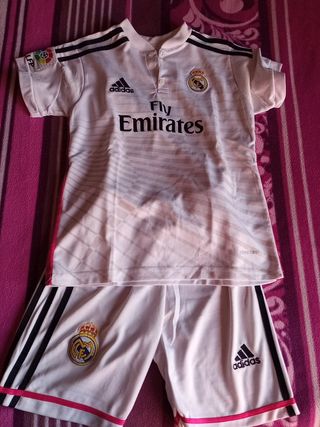 Ropa deporte de segunda mano por 5 EUR en Martorell en WALLAPOP