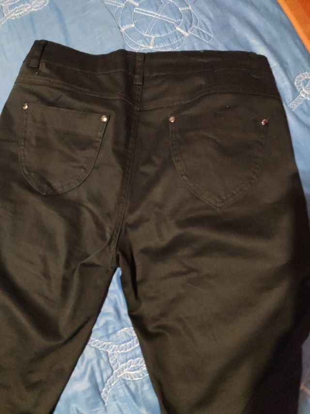 Pantalón negro 40