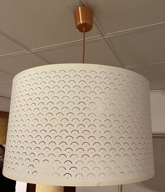 Preciosa lámpara de salón
