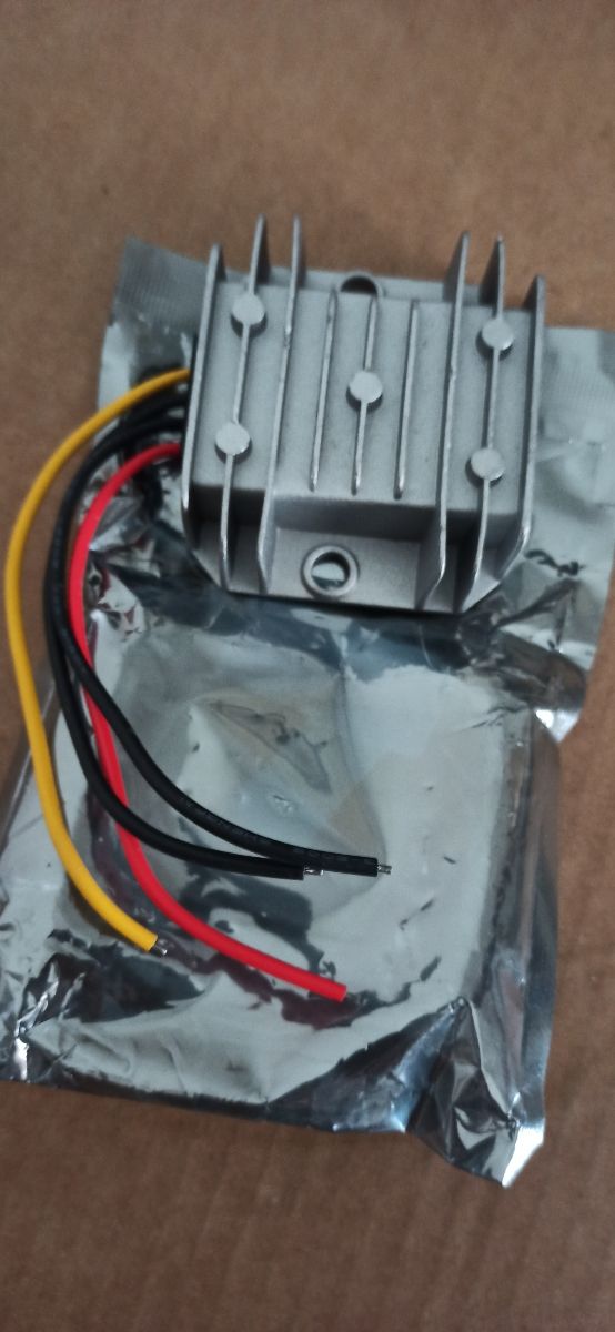 Regolatore di corrente