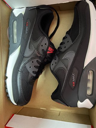 NIKE AIR MAX 90 de segunda mano por 125 EUR en Melilla en WALLAPOP