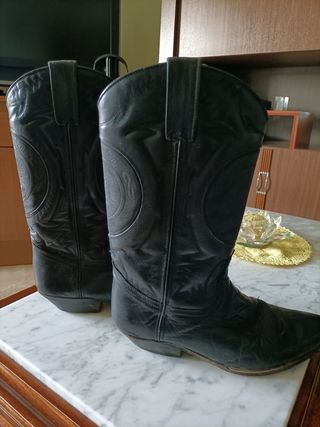 Botas camperas de segunda mano por 6 EUR en Terrassa en WALLAPOP
