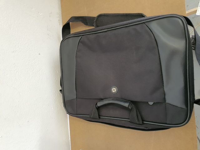 HP ELITEBOOK 840 G2 i5-5200 2.20Ghz 128GB SSD/ 8GB