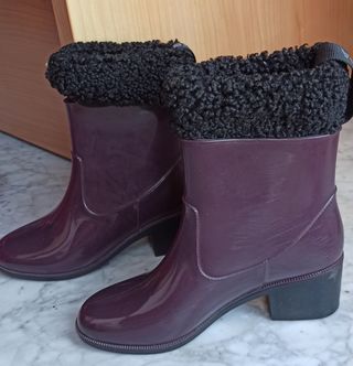 OFERTA!! Botas de agua mujer Bimba y Lola de segunda mano por 25 EUR en  Córdoba en WALLAPOP