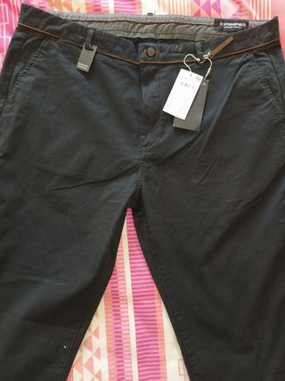 Pantalón hombre Springfield, Talla 50 de segunda mano por 25 EUR en  Valladolid en WALLAPOP