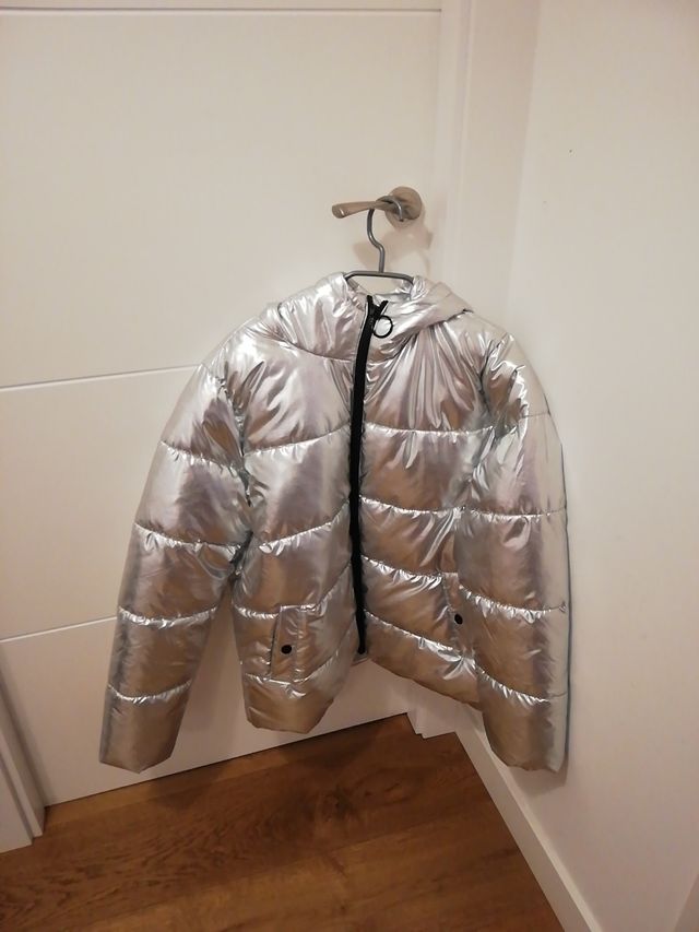 chaqueta plata metalizada 