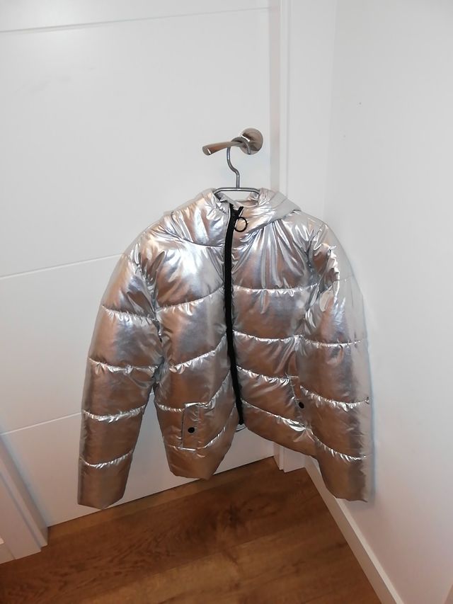 chaqueta plata metalizada 