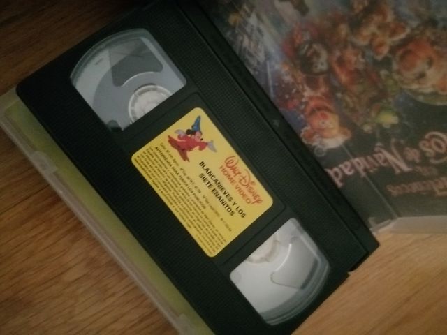 PELICULA VHS BLANCANIEVES Y LOS 7 ENANITOS.