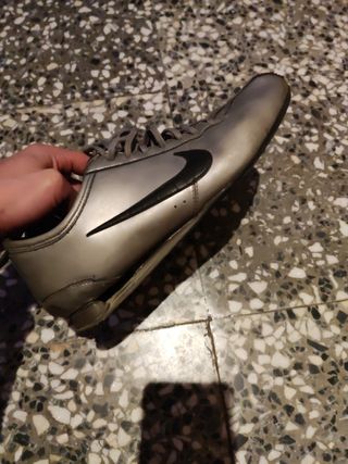 Tenis de 2 muelles Nike de segunda mano por 15 EUR en Málaga en WALLAPOP