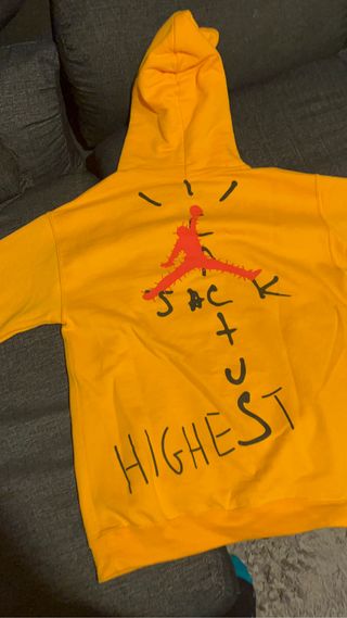 Sudadera Travis scott por Nike Jordan de segunda mano por 120 EUR en Madrid  en WALLAPOP