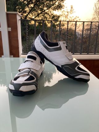 Zapatillas Shimano M089 Talla 45 de segunda mano por 30 EUR en Montalbán de  Córdoba en WALLAPOP