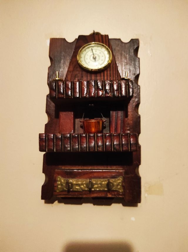 cuelgallaves + portavelas + macetero