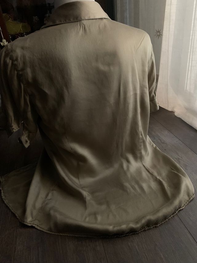 Camisa de raso preciosa