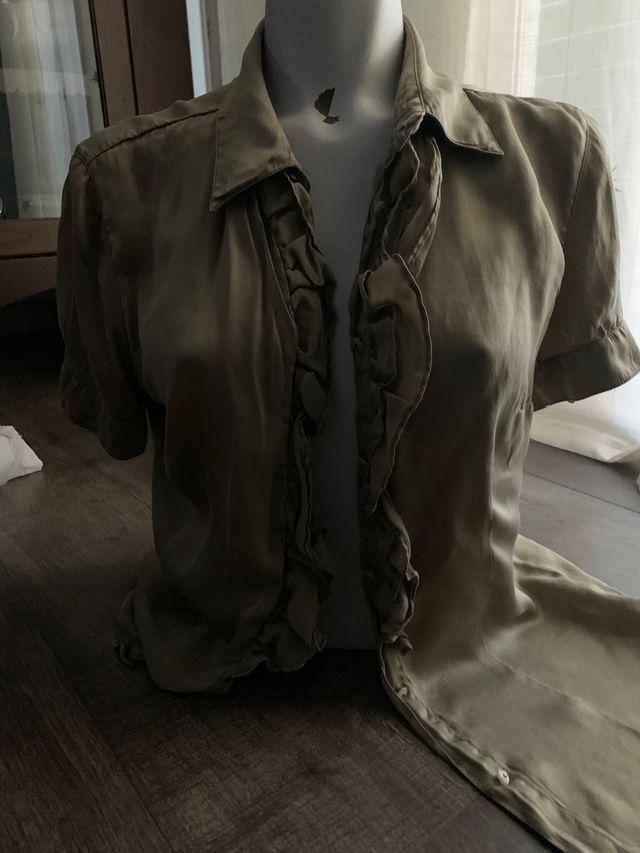 Camisa de raso preciosa