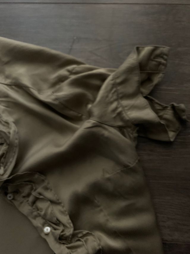 Camisa de raso preciosa