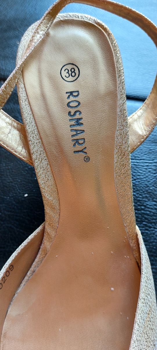 ZAPATOS, TALLA 30 USADO UN RATO Y BOLSO A JUEGO