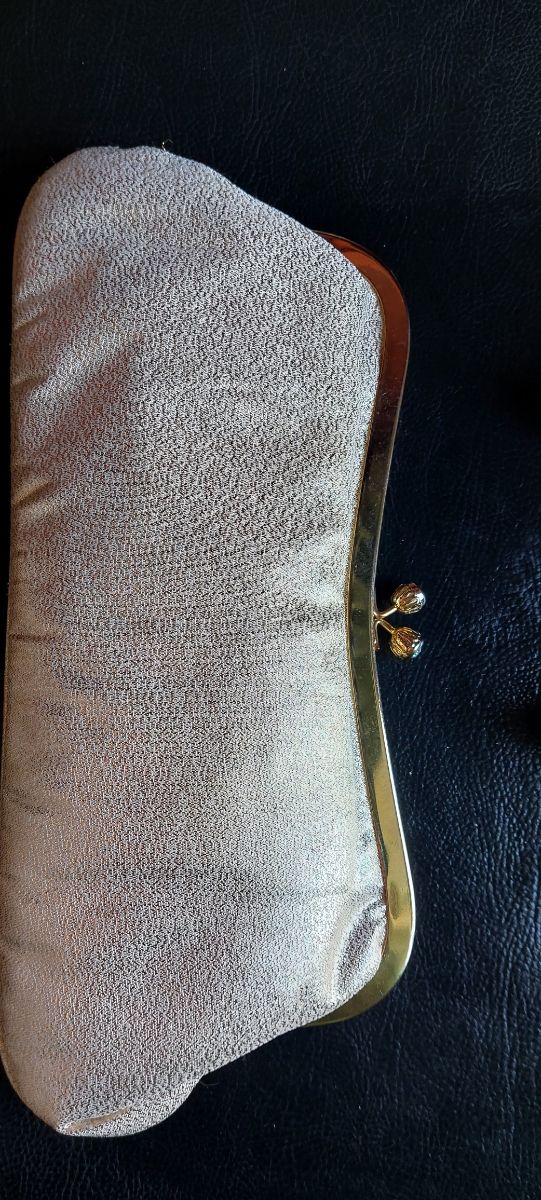 ZAPATOS, TALLA 30 USADO UN RATO Y BOLSO A JUEGO