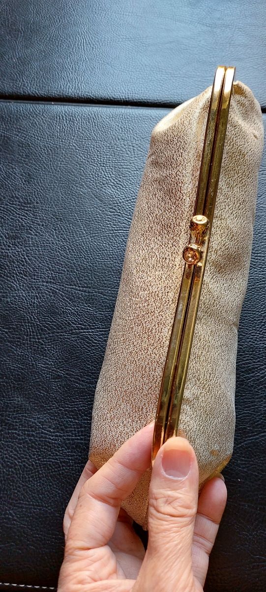 ZAPATOS, TALLA 30 USADO UN RATO Y BOLSO A JUEGO