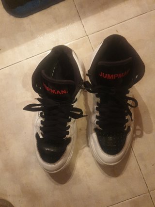 Nike Jordan 43 de segunda mano por 15 EUR en Zaragoza en WALLAPOP