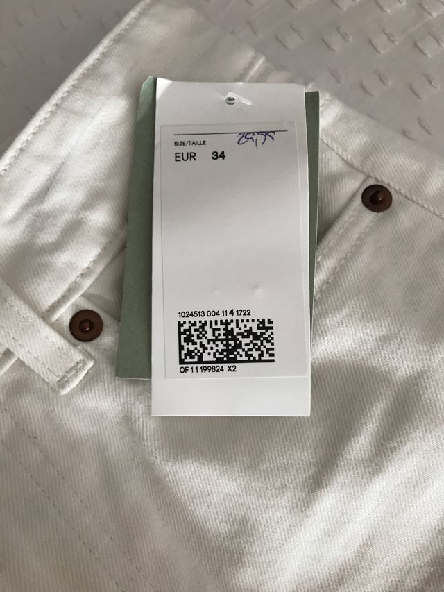 Pantalón blanco. Sin estrenar. HM