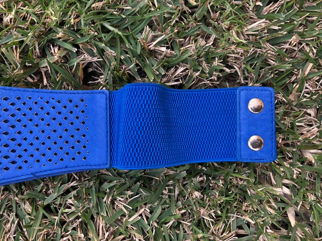 Cuatro Cinturones Azules Elásticos Disfraces