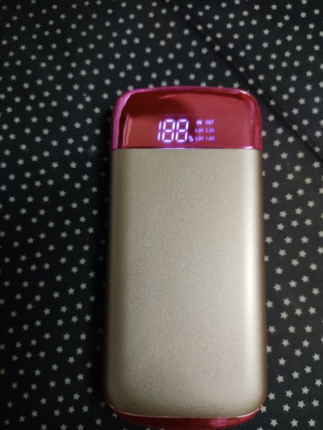 Powerbank esterno da 30.000 mAh.