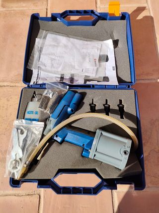 Remachadora de tuercas neumática BRALO T-1000 de segunda mano por 400 EUR  en Murcia en WALLAPOP