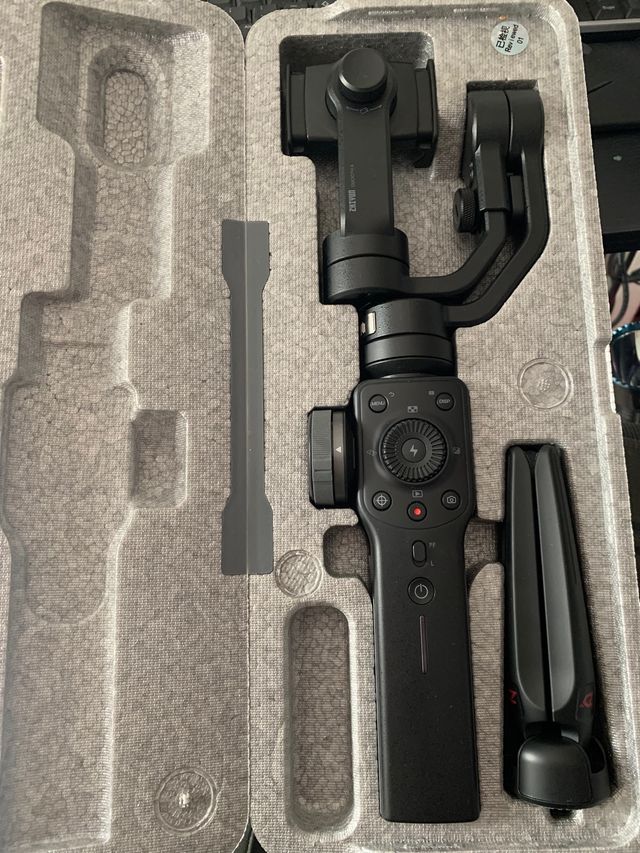 Estabilizador zhiyun smooth 4