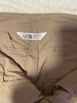 Pantalón montaña the north face de segunda mano por 25 EUR en Paterna en  WALLAPOP