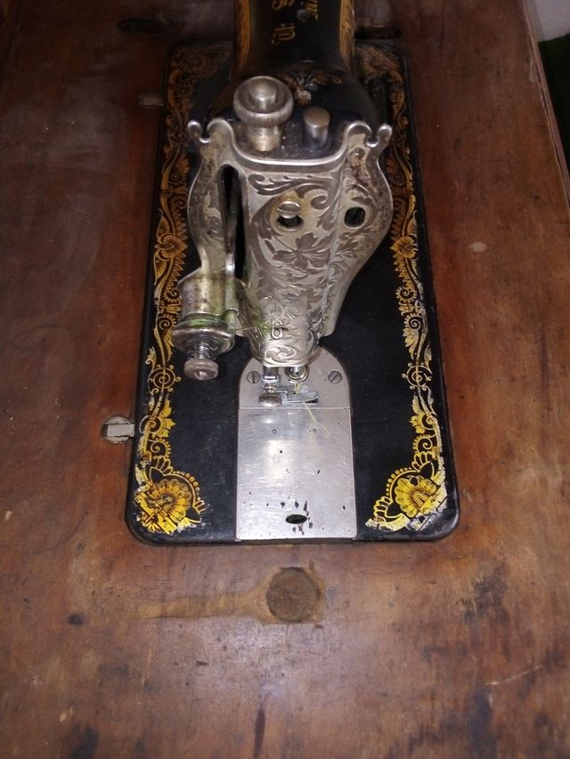 maquina de Coser antigua 