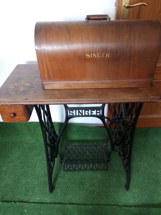 maquina de Coser antigua 