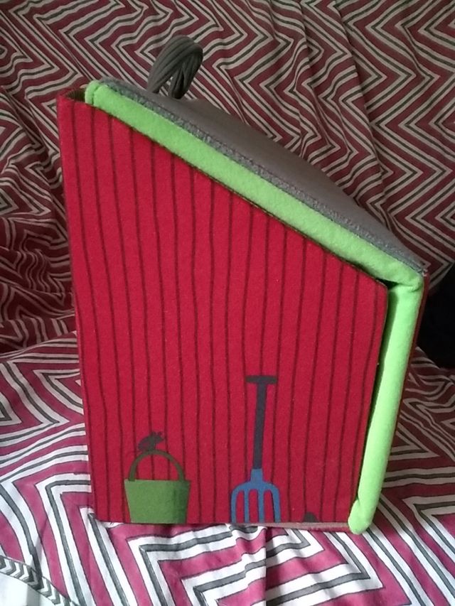 Maletín granja tipo peluche