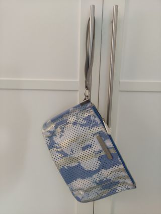 Clutch Adolfo Domínguez de segunda mano por 35 EUR en Málaga en WALLAPOP
