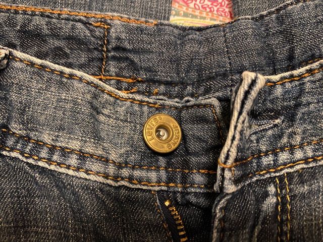 Vaqueros Levis piratas