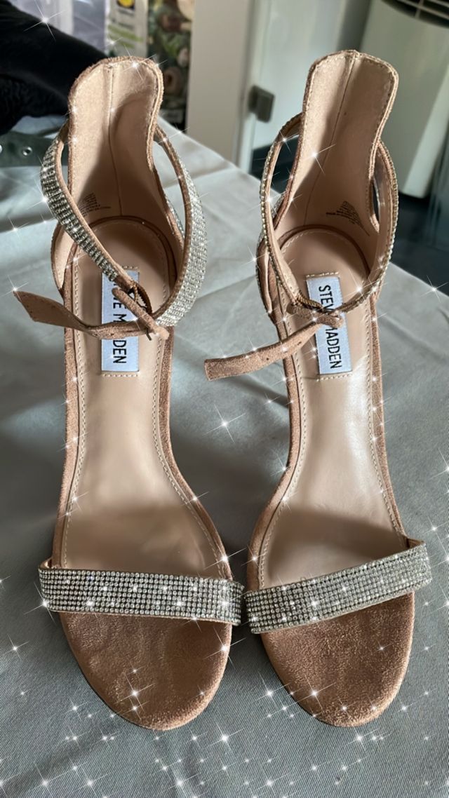 Sandalias de tacón brillantes