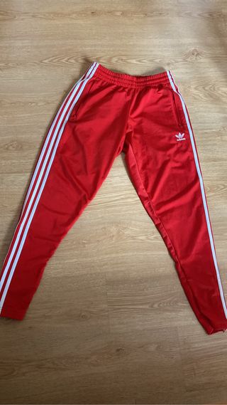 Pantalones rojos para mujer | adidas ES
