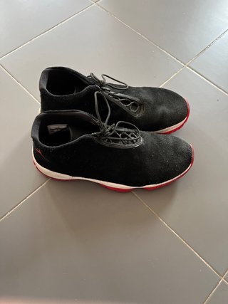 Zapatillas Jordan \\/ Talla 45 de segunda mano por 30 EUR en Toledo en  WALLAPOP
