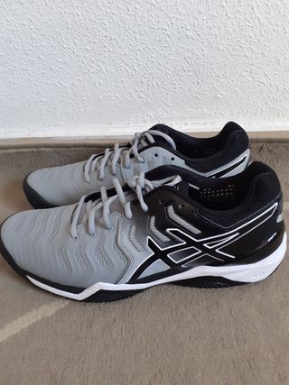 Zapatillas asics talla 46 de segunda mano por 60 EUR en Alcorcón en WALLAPOP