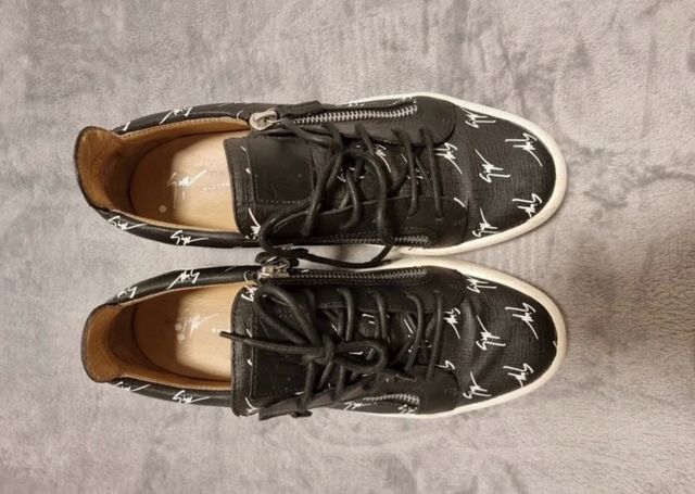 Zapatillas giuseppe Zanotti negras talla 43