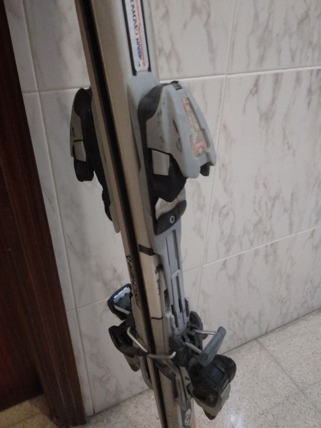 esquís skis de 168 Fisher