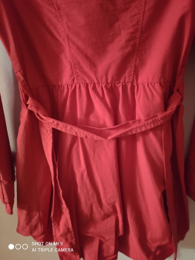 Gabardina Roja de Atmosphere