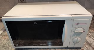 Microondas analógico Philips\\/Whirlpool de segunda mano por 30 EUR en  Madrid en WALLAPOP