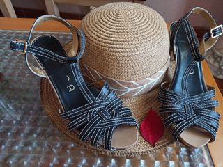 Sandalias comodas de el corte inglés de segunda mano por 13 EUR en Colmenar  Viejo en WALLAPOP
