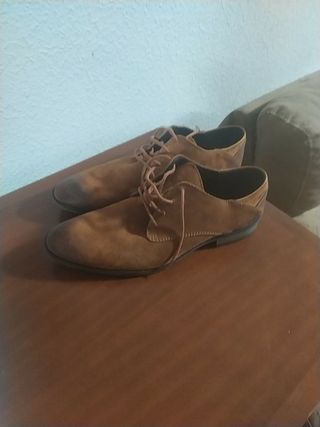 Zapatos fórmula joven sin estrenar de segunda mano por 12 EUR en  Benalmádena en WALLAPOP