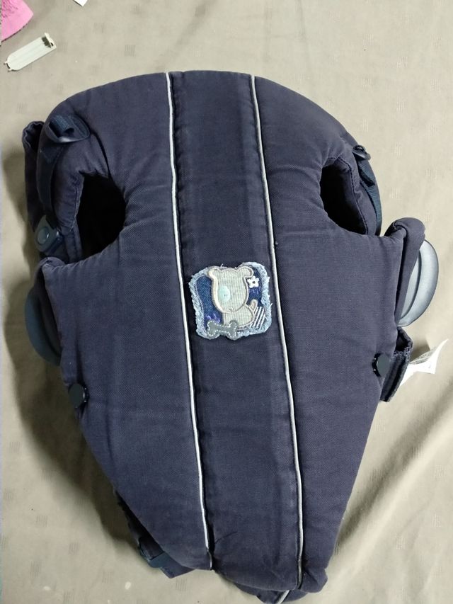 Mochila porta bebés.