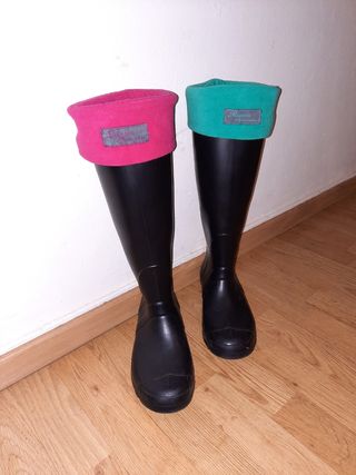 2 PARES DE CALCETINES TERMICOS PARA BOTAS DE AGUA de segunda mano por 6,95  EUR en Corredoria en WALLAPOP
