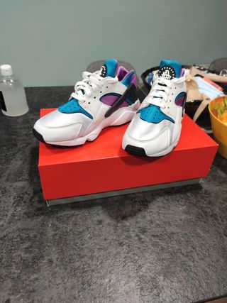 Bambas Nike Air Huarache Número 39 de segunda mano por 80 EUR en Barcelona  en WALLAPOP