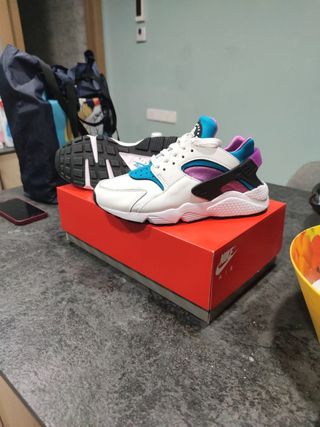 Bambas Nike Air Huarache Número 39 de segunda mano por 80 EUR en Barcelona  en WALLAPOP