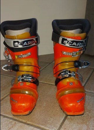 Botas esquí travesía 42\\/42.5 de segunda mano por 95 EUR en Salamanca en  WALLAPOP